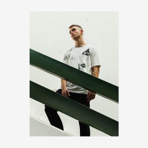 Hover Product Image
